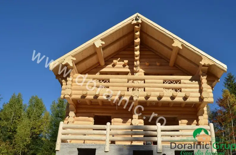 Case ieftine din lemn rotund la munte