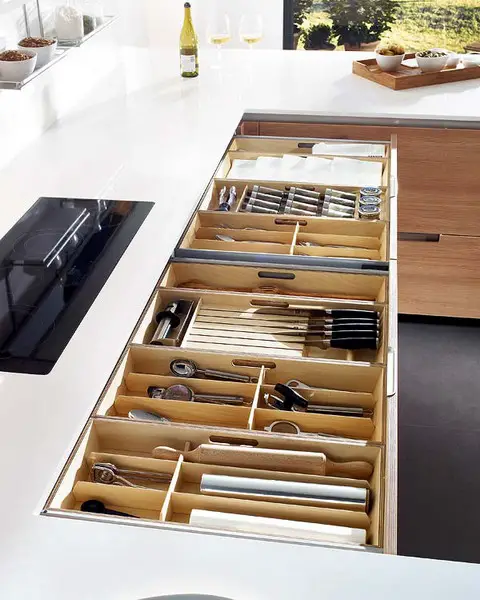 sertare practice de bucatarie Practical kitchen drawers