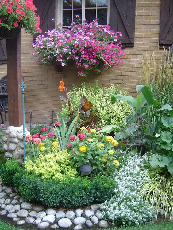 aranjamente de gradina cu pietre si flori Stone and flower garden design ideas 16