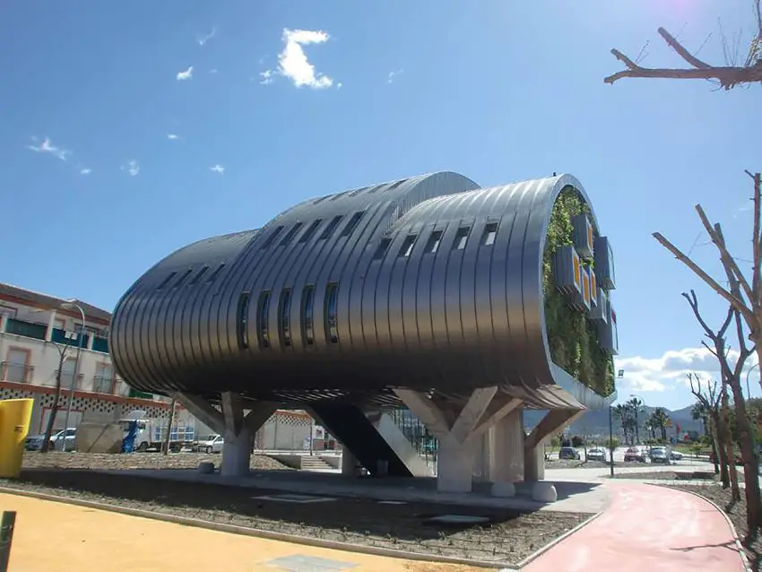 Casa viitorului - design futurist care pune umarul la economia de energie