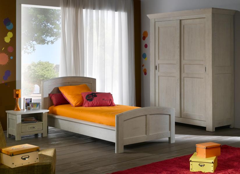 mobilier din lemn masiv pentru dormitor 7