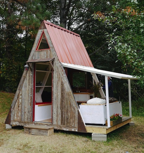 The 1200 USD tiny house in America