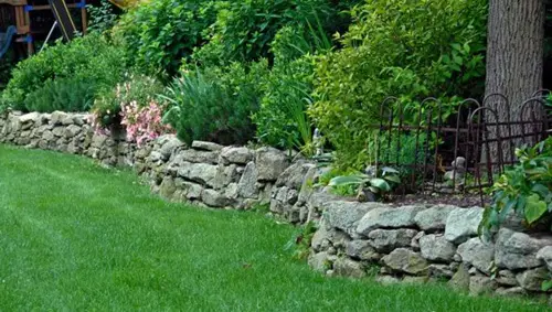 Ideas for garden borders and edging at home