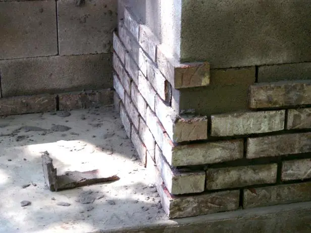 How to build an outdoor brick oven in a few easy steps
