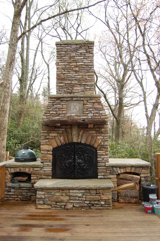 How to build an outdoor stone fireplace in the garden