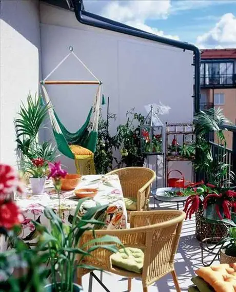 Six ways to spruce up your balcony at home