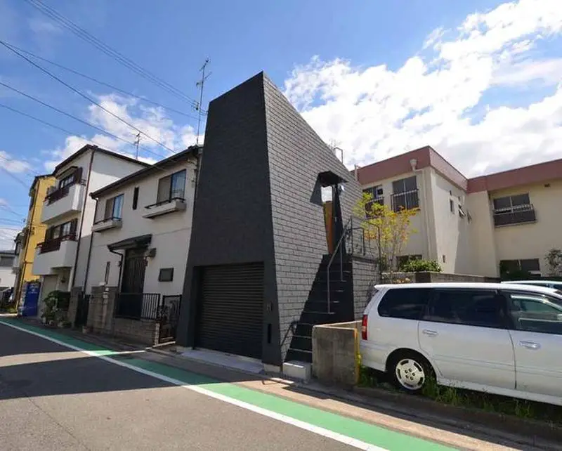 Casa tuguiata japoneza