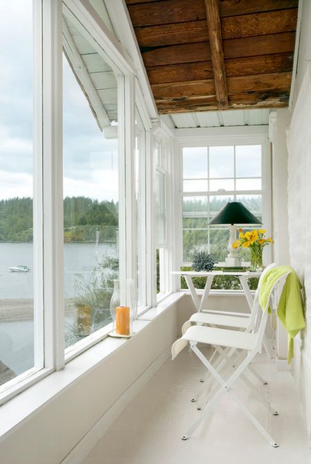 Enclosed balcony design ideas at home