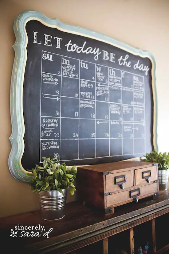 Useful organizing ideas with chalkboard at home