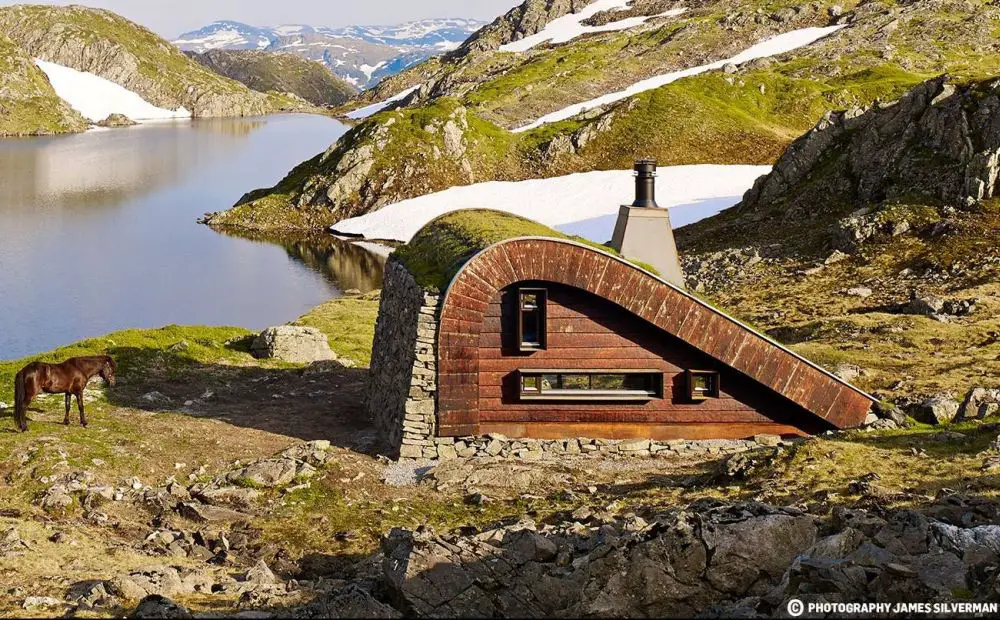 Cabana camuflata din Norvegia