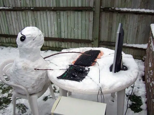 Most creative snowmen in the world