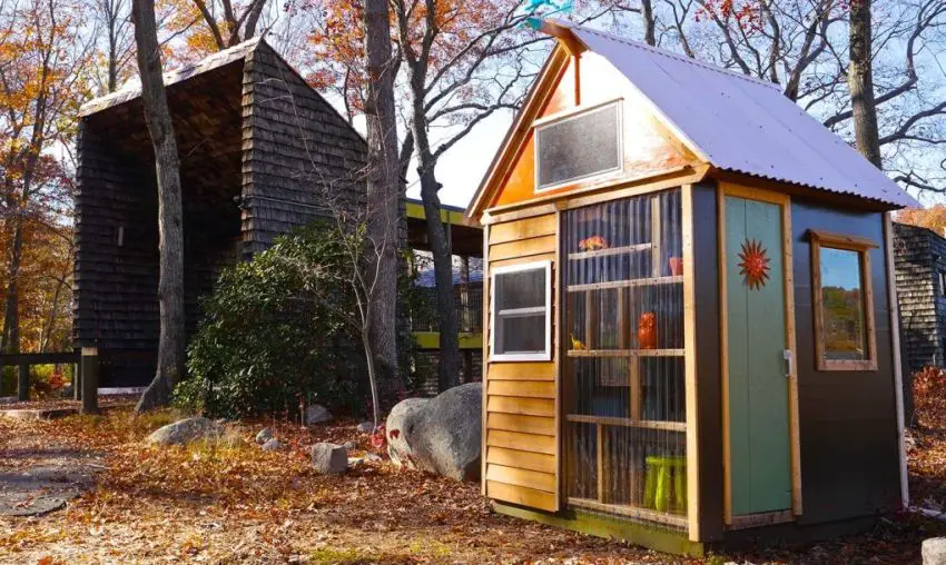 The scouts’ tiny house in America