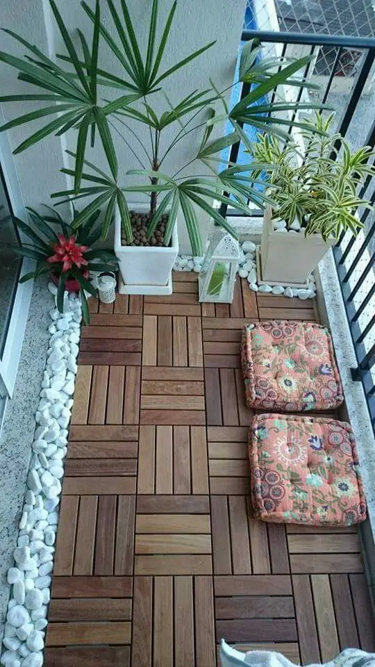 Small balcony garden ideas
