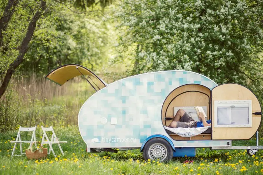 The minimalist caravan
