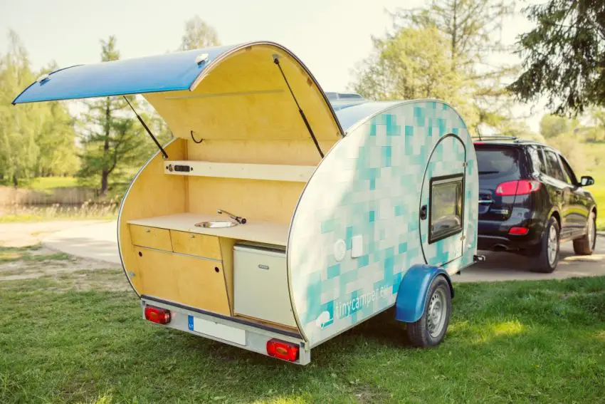 The minimalist caravan