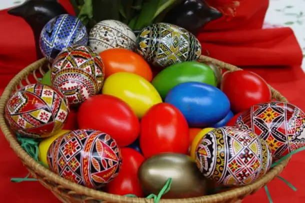 the most beautiful Easter traditions in Romania